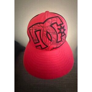Men’s DC Skate Shoes Flexfit Red/Black  Fitted Hat Size S/M